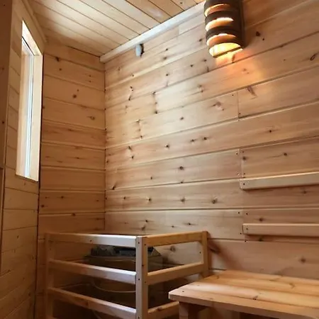 The Owl's Nest 1 * فيلينغراد