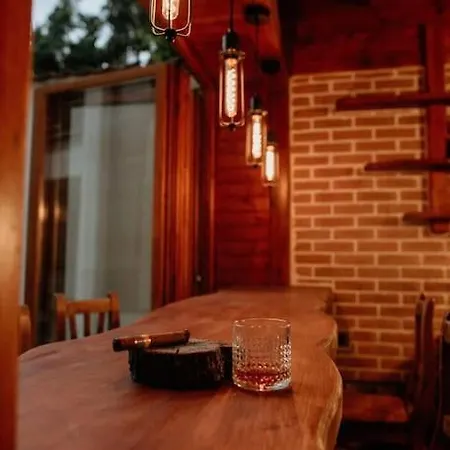 The Owl's Nest 1 * فيلينغراد