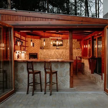 The Owl's Nest 1 *