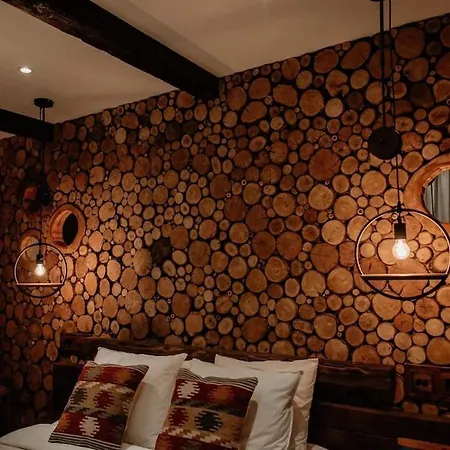 The Owl's Nest 1 فيلينغراد